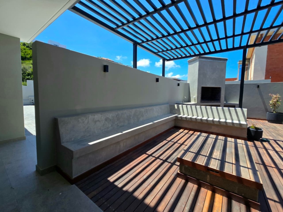 4 Bedroom Property for Sale in Outeniqua Strand Western Cape